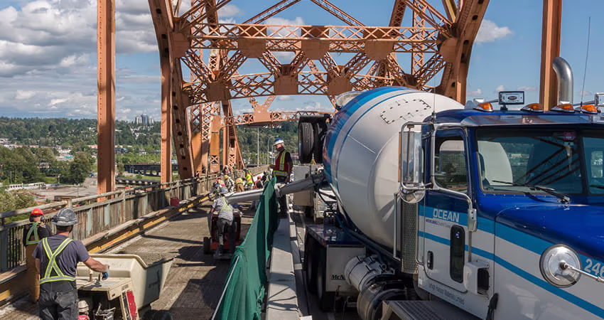 Road work on the Pattullo Bridge